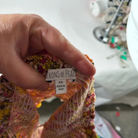 Patrons of Peace Top - Picture 2 of 3